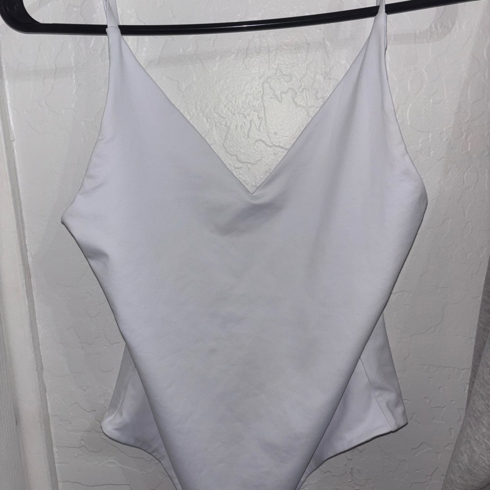 ReoRia Classic White Cami Top